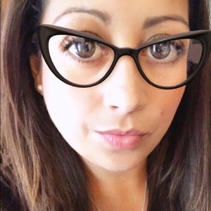 Meet your Posher, Adriana